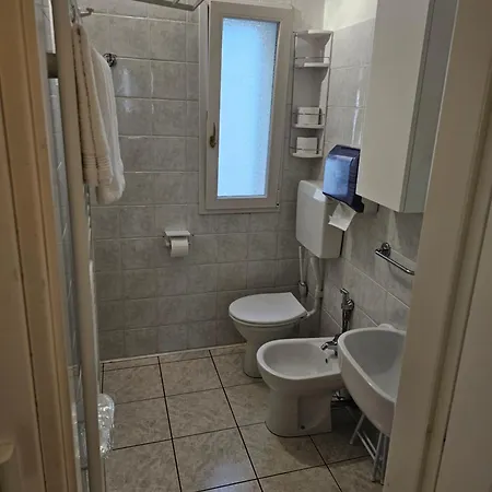 Casa Silenziosa Con Terrazza Appartamento